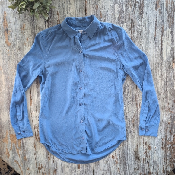 Equipment Femme 100% Silk Button Down Blouse Blue Women's XXS - Picture 2 of 7